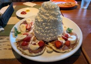 所沢のコナズ珈琲でハワイ気分 パンケーキやハンバーガーが美味しい 所沢マガジン